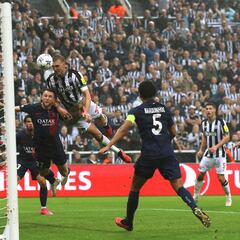 How many more teams qualify for the 2024/25 Champions League and from which countries?