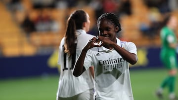 Linda Caicedo celebra su primer gol con el Real Madrid.