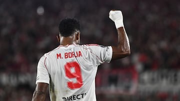 Miguel Borja of River Plate celebrates his goal during the match between River Plate (ARG) and Independiente del Valle (ECU) at Estadio Mas Monumental in Buenos Aires, Argentina, on May 15. (Photo by Federico Peretti/NurPhoto via Getty Images)