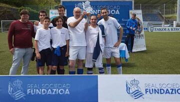 Xabi Prieto participa en sus últimos actos como futbolista profesional