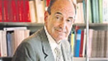 Miquel Roca Junyent.