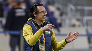 Villarreal's Spanish coach Unai Emery reacts during the UEFA Europa League group I football match between Maccabi Tel Aviv and Villarreal CF at the Bloomfield stadium in the Israeli city of Tel Aviv, on November 26, 2020. (Photo by JACK GUEZ / AFP)