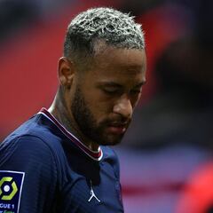 Neymar: fuera de foco y criticado