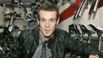 Koikili firma con el Mirandés