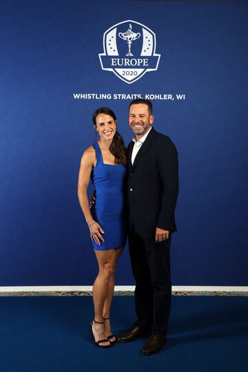 Sergio Garc¨ªa y Angela Akins.