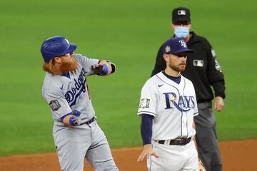 Apenas en la parte alta de la primera entrada Justin Turner produjo un cuadrangular y ello marcaría el camino para el triunfo de los Dodgers.