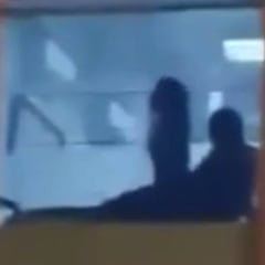 Un fan de Pokémon Go pilla a una pareja teniendo sexo en la oficina