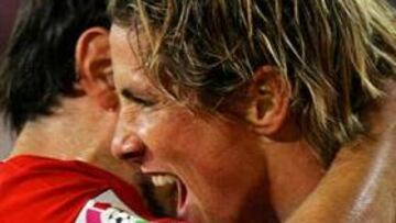 <b>EL NIÑO.</B> Fernando Torres ofreció su mejor versión y volvió a celebrar un gol.
