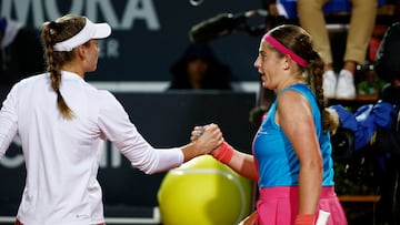 Tennis - Italian Open - Foro Italico, Rome, Italy - May 19, 2023 Kazakhstan's Elena Rybakina shakes hands with Latvia's Jelena Ostapenko after winning their semi final match REUTERS/Guglielmo Mangiapane