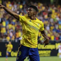 Choco Lozano hizo su aparición en pretemporada de Cádiz