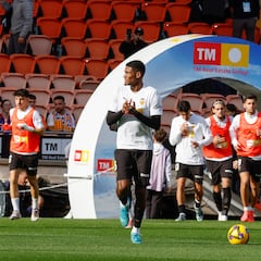 Mosquera se despide: “El Valencia siempre será mi casa”