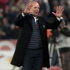 Rivera, de tapado, es el primer técnico del casting de Almería