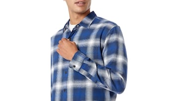 Camisa de franela de Amazon Essentials de color azul a cuadros para hombre