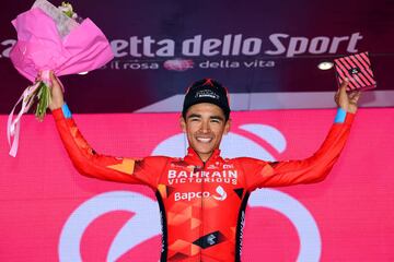 Santiago Buitrago se exhibe en el Giro de Italia ganando la etapa número 17. Es el primer triunfo colombiano en esta edición 2022.