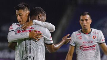 Xolos aprovech&oacute; el duelo pendiente para reencontrarse con el triunfo en casa. Angulo y V&aacute;zquez fueron los anotadores de la jaur&iacute;a; Lezcano anot&oacute; por Ju&aacute;rez.