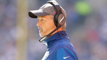 INDIANAPOLIS, IN - OCTOBER 09: Chuck Pagano, head coach of the Indianapolis Colts, watches from the sidelines during the first quarter of the game against the Chicago Bears at Lucas Oil Stadium on October 9, 2016 in Indianapolis, Indiana. Andy Lyons/Getty Images/AFP
== FOR NEWSPAPERS, INTERNET, TELCOS & TELEVISION USE ONLY ==