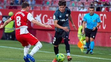 Fran Garc&iacute;a en un partido con el Rayo Vallecano