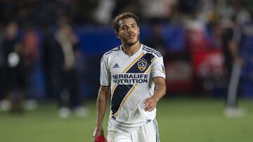 Jonathan Dos Santos despu&eacute;s de un partido con el Galaxy