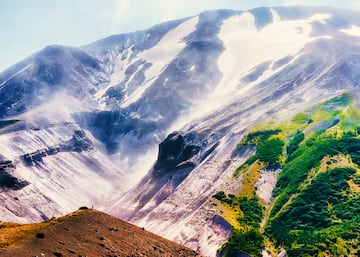 El monte Santa Helena, un estratovolcán activo ubicado en el estado de Washington, es geológicamente el glaciar más joven del mundo.