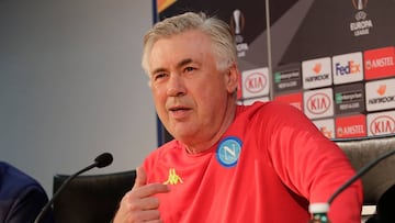 Carlo Ancelotti, entrenador del N&aacute;poles