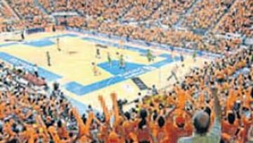 <b>IMPRESIONANTE. </b>La afición aragonesa se volcó con el CAI Aragón con un lleno de récord en Zaragoza.