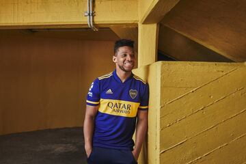 After 23 years with Nike, Boca Juniors unveil new Adidas kit