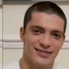 Raúl Jiménez jugará con casco toda su carrera