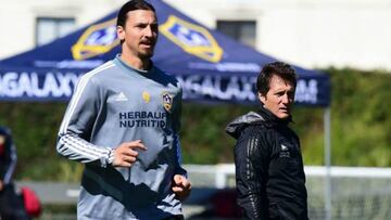 El atacante mexicano resalt&oacute; la importancia de tener a Ibrahimovic en su equipo de cara a la postemporada, donde jugar&aacute;n a un partido &uacute;nico.