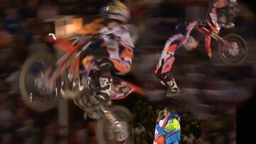 La acrobacia por los aires que ganó fue tan brutal que el segundo sólo quería abrazarle