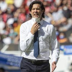 El americanismo cierra filas entorno a Santiago Solari