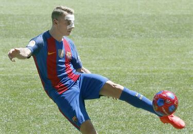 Digne: "As a child I dreamt of playing one day for Barça"