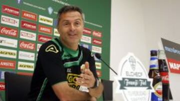 Escribá: "Necesitamos a nuestra gente ante el Athletic"