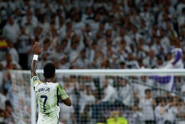 Aprobados y suspensos del Real Madrid ante el Alavés: Vinicius sigue de fiesta