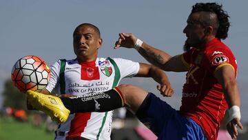 Unión cae ante Palestino y se aleja en la pelea por el título