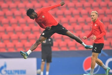 Slavia Prague vs Barcelona: how and where to watch: times, TV, online