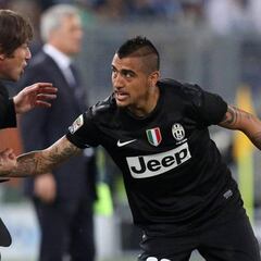 Conte no esconde devoción por Vidal: "Con él voy a la guerra"