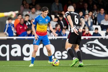 El jugador del equipo andorrano no solo es fundamental en la construcci¨®n del equipo de Eder Sarabia. Adem¨¢s, ante el Cartagena fue el autor de uno de los goles. Su disparo ajustado a la escuadra, inalcanzable para el portero rival.