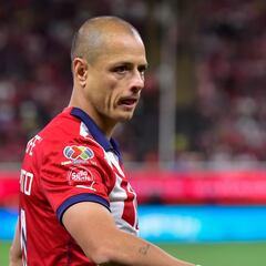 ‘Chicharito’ Hernández arranca como titular en el Chivas vs América