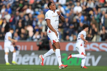 DT de Cagliari defiende a Yerry Mina