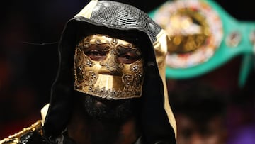 Former heavyweight champion returns to regain his belts