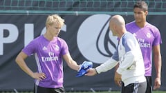 La normativa FIFA impide la cesión de Odegaard al Rennes