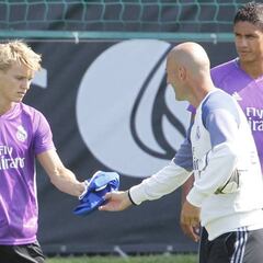 La normativa FIFA frena la cesión de Odegaard al Rennes