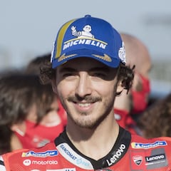 Bagnaia: "Muchas emociones con Rossi en la vuelta de honor"