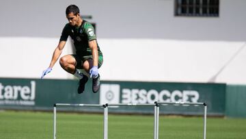 Aissa Mandi, durante un entrenamiento.