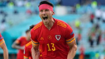 Kieffer Moore: de salvar vidas a goleador de Gales