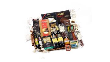 Las cestas de Navidad son uno de los regalos más típicos de estas fechas