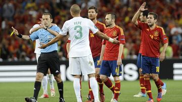 Con Cakir, m¨¢s alegr¨ªas que penas para Espa?a: dirigir¨¢ los octavos ante Croacia