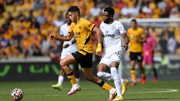 Raúl Jiménez fue titular en la derrota del Wolverhampton