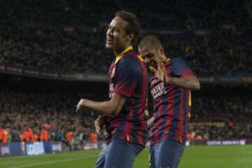 Gol 6-0 Neymar celebrando el gol con Dani Alves con un baile