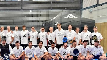 Xabi Prieto fue uno de los exjugadores de la Real Sociedad que participó en el derbi de pádel.